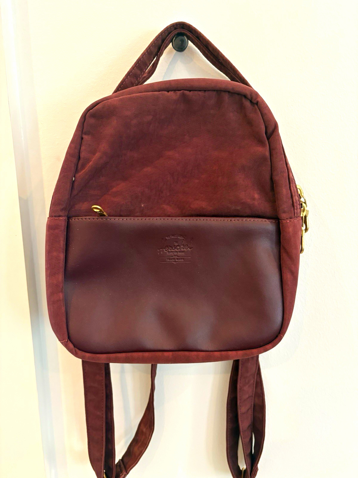 Herschel Supply Co. Orion Mid-Volume Backpack 18.5 Liters.