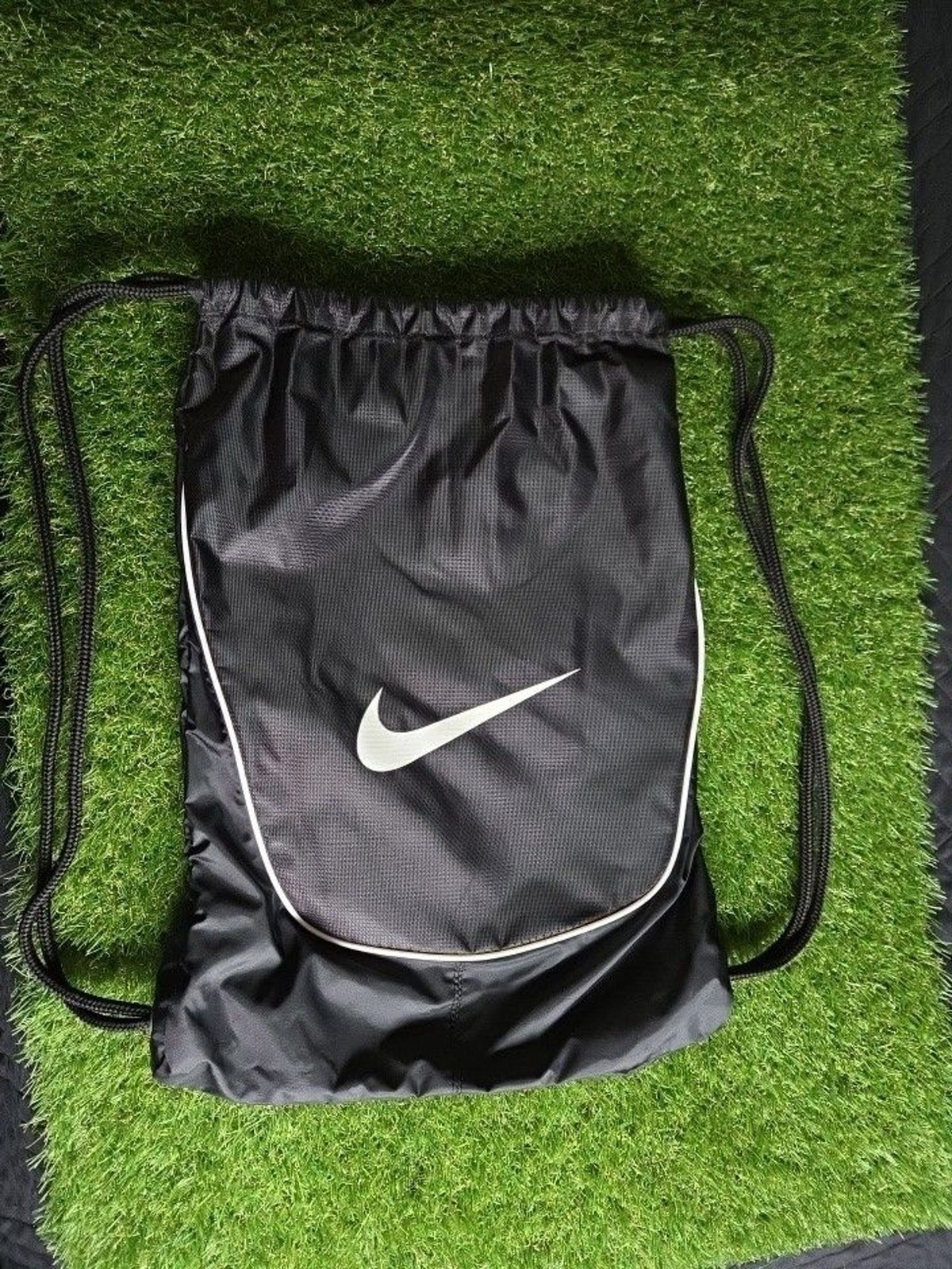 Nike sport Cinch Bag Backpack NEVER USED.