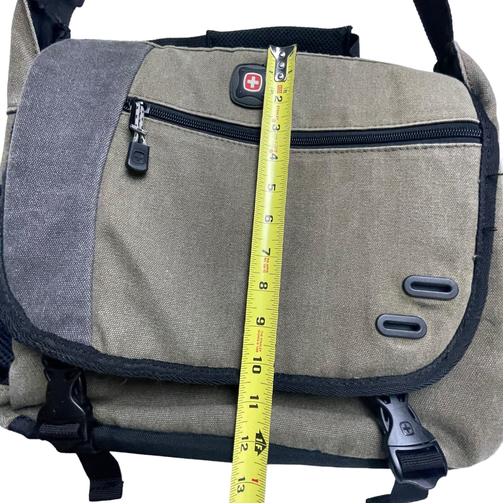 SwissGear Wenger Zinc Adjustable Messenger Bag with Padded Laptop Compartment