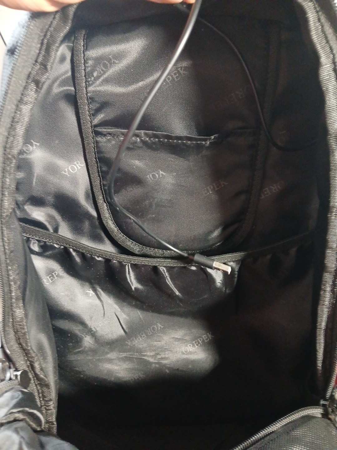 YOREPEK Travel Backpack Extra Large 50L Laptop Backpack Black Excellent Cond