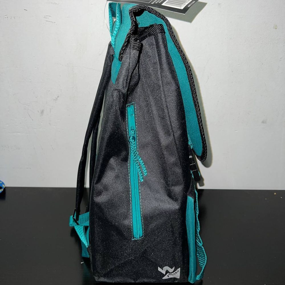 Vintage Mighty Ducks Retreat Backpack Bag Green NHL Nasco Little America