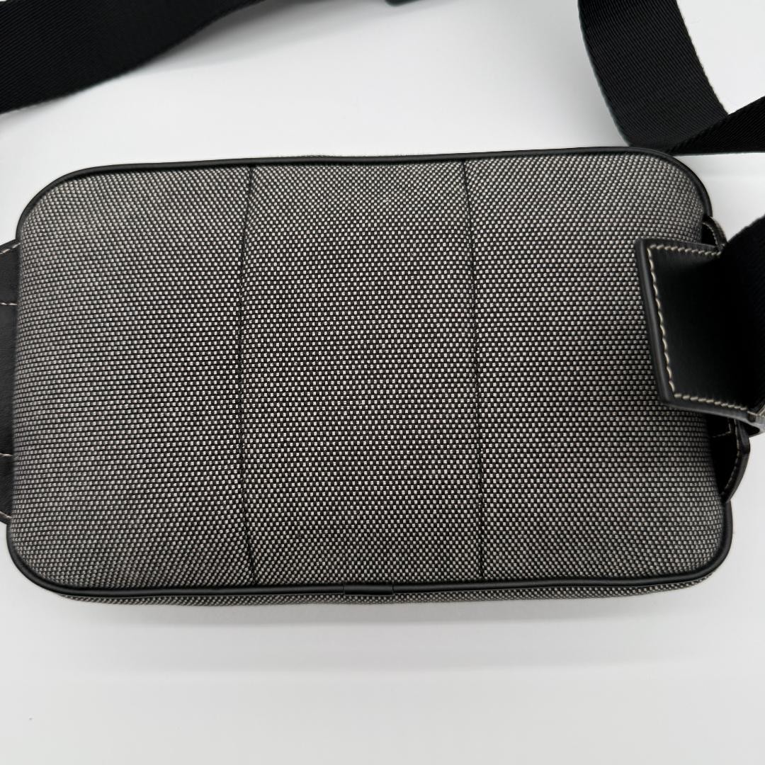 Authentic BURBERRY Gray Canvas Logo Body Bag 24cm x 14cm x 4cm, Excellent Condit