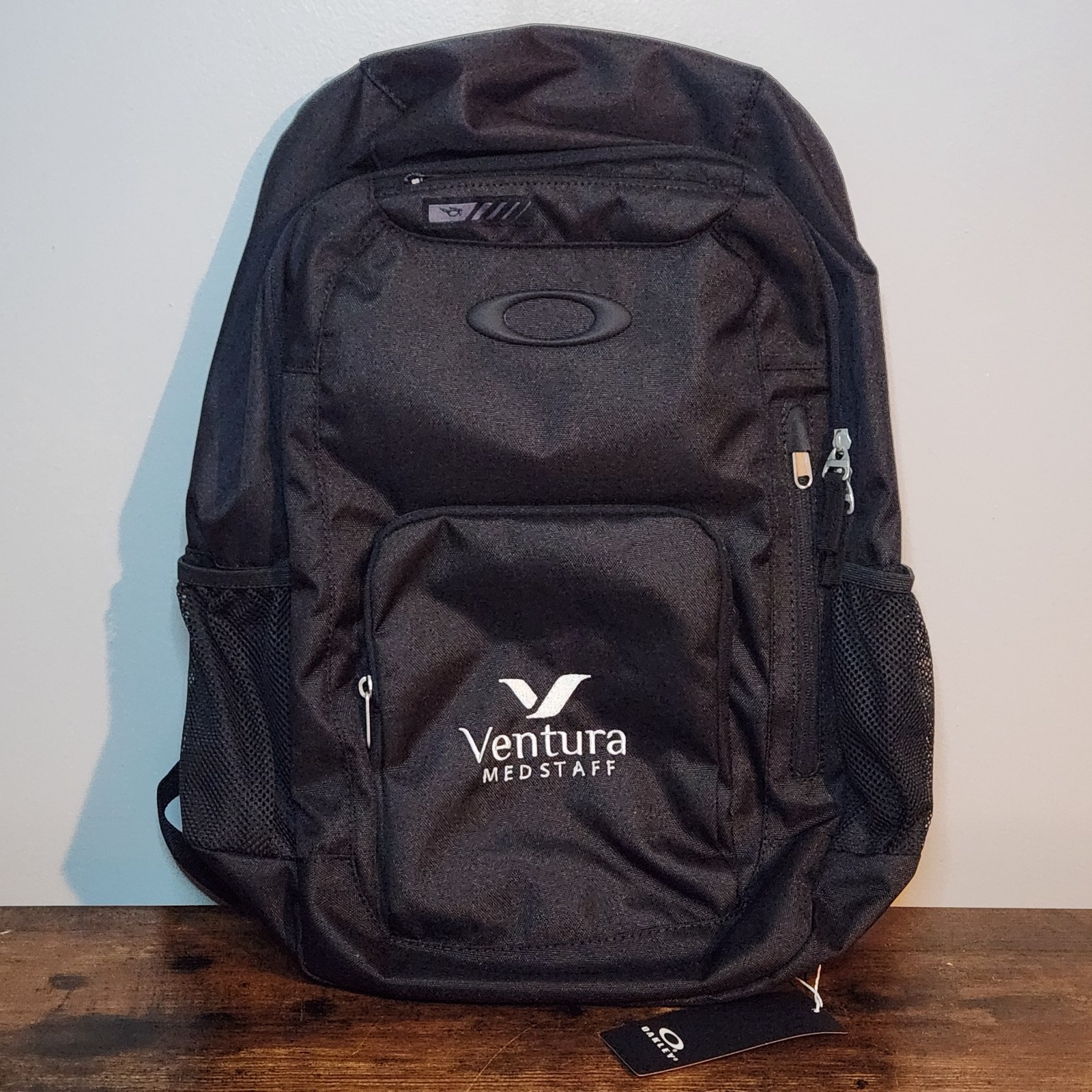 Oakley Enduro 22L Backpack Blackout Ventura Medstaff Embroidered – New With Tags