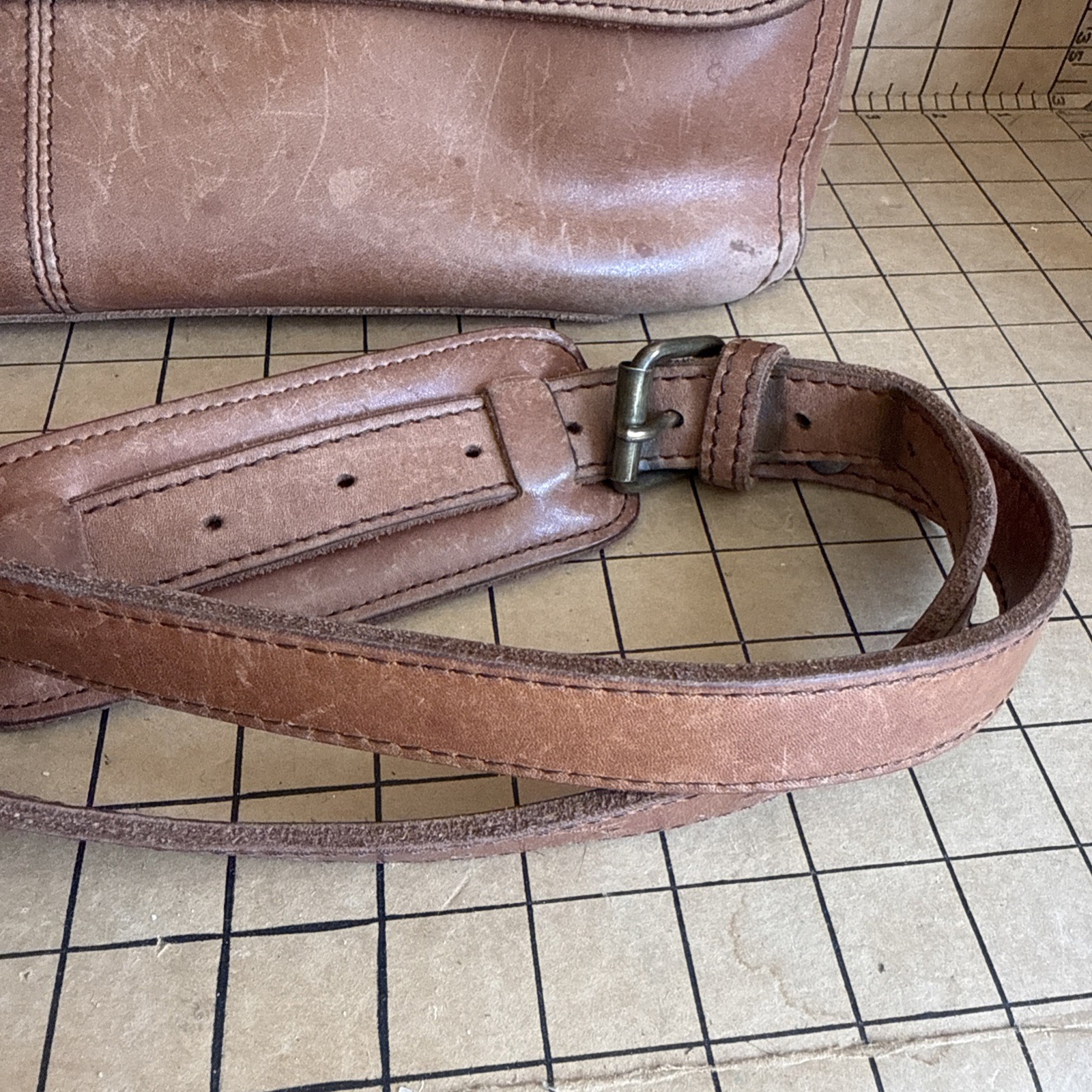 Buffalo Jackson Trading Co. Leather Laptop Messenger Briefcase Bag w/Strap