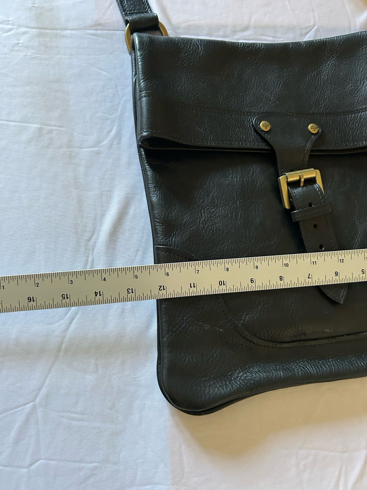 Mulberry Brynmore messenger bag in black natural leather