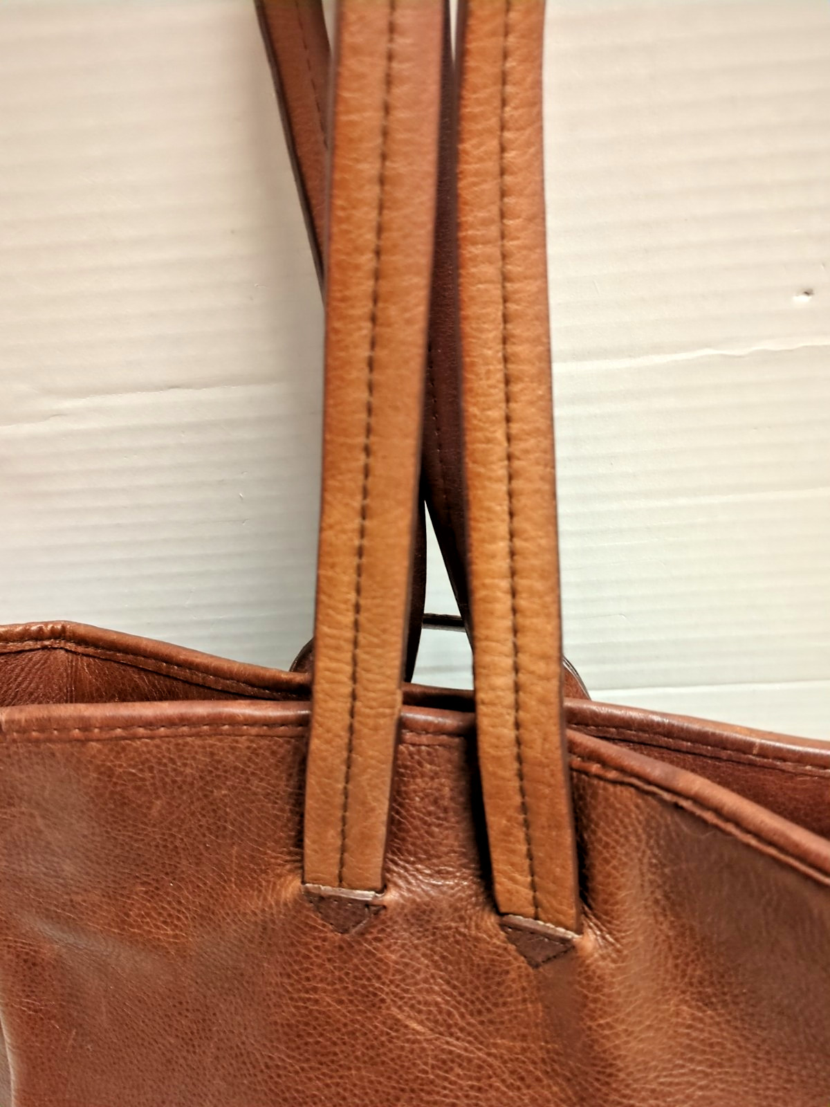 Ellington Portland Oregon Small Brown Leather Backpack Key Clip & Inner Pocket