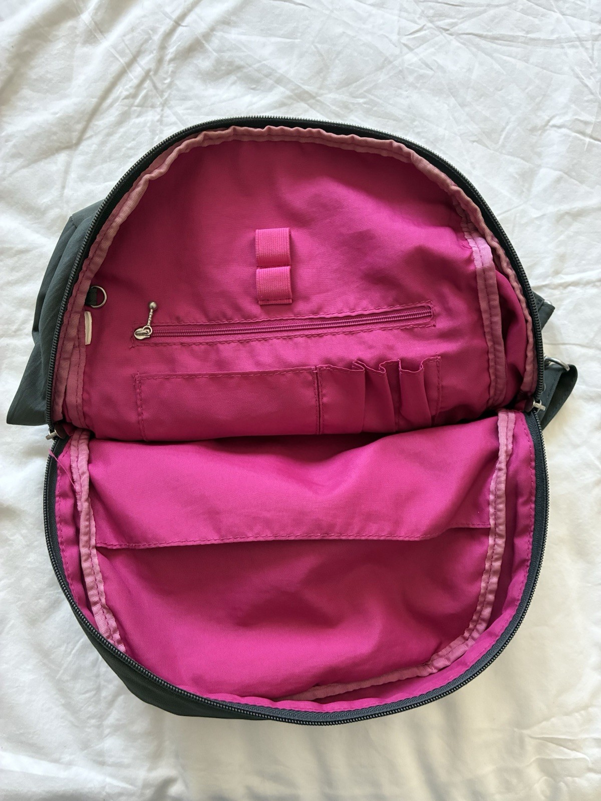 baggallini Grey Convertible Backpack Sling Crossbody Bag Pink Lining