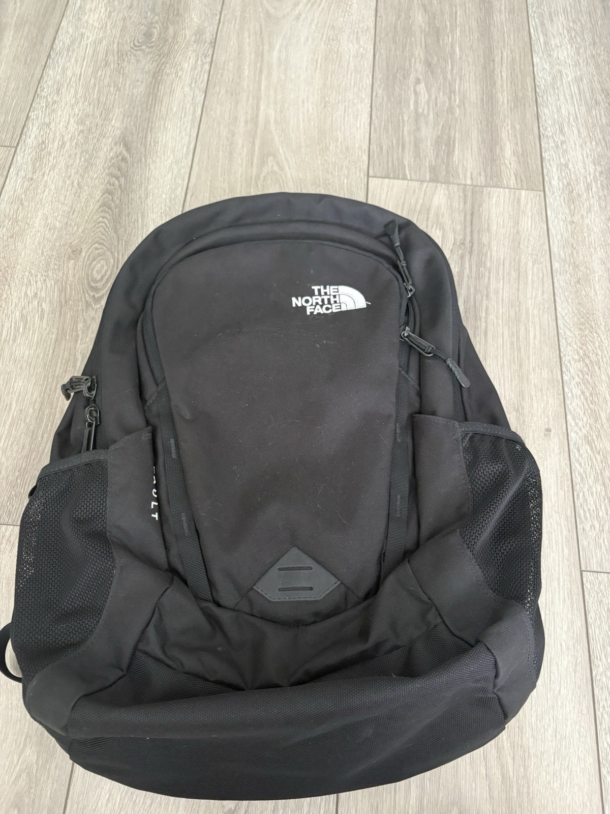 The North Face Vault Backpack Black FlexVent Laptop School Bag