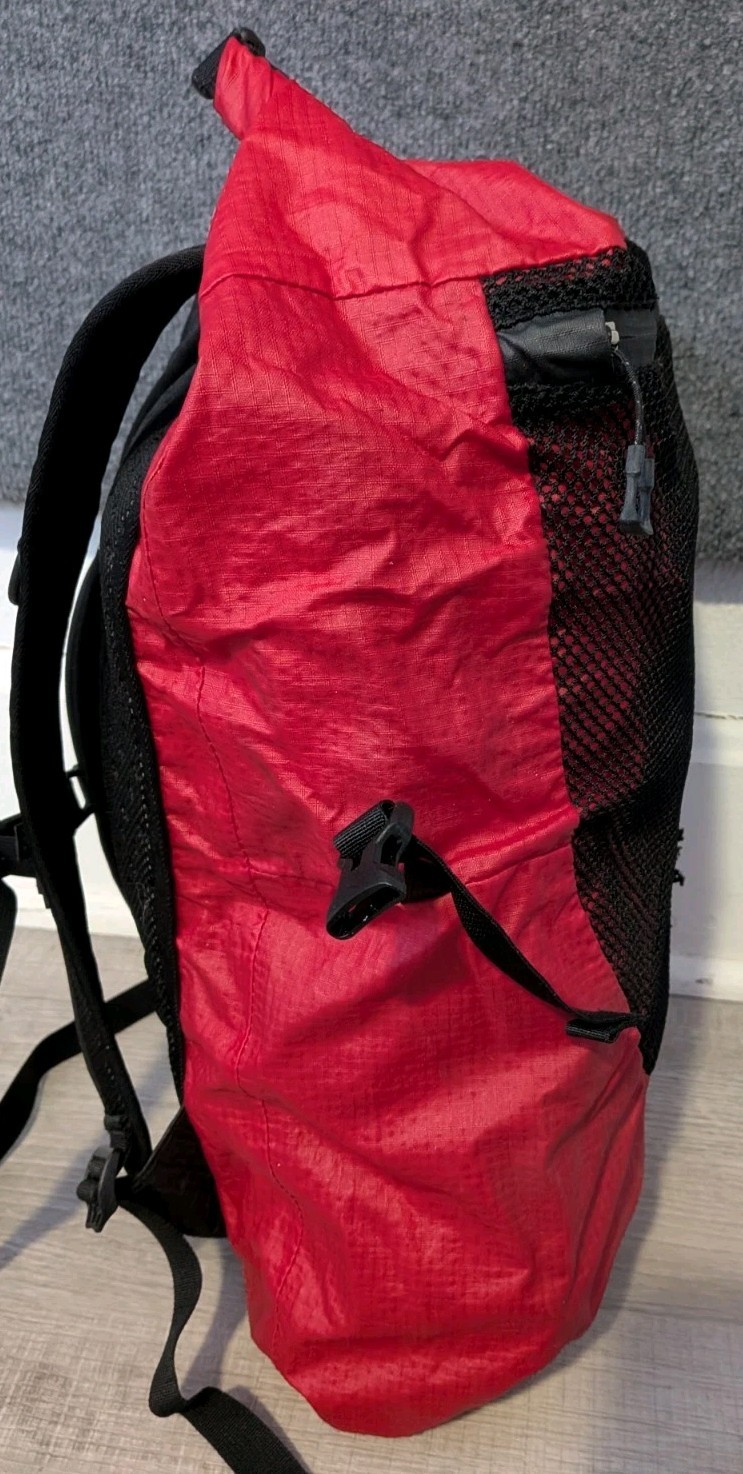 The North Face Waterproof Rolltop Backpack Daypack Red Black READ