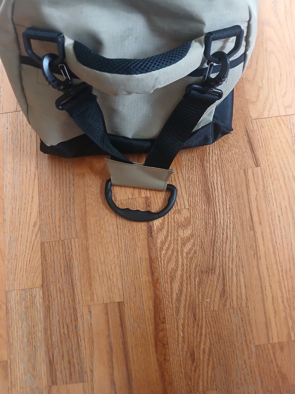 Lightweight Canvas Duffle Bag With Multiple Straps And Wheels From OAT