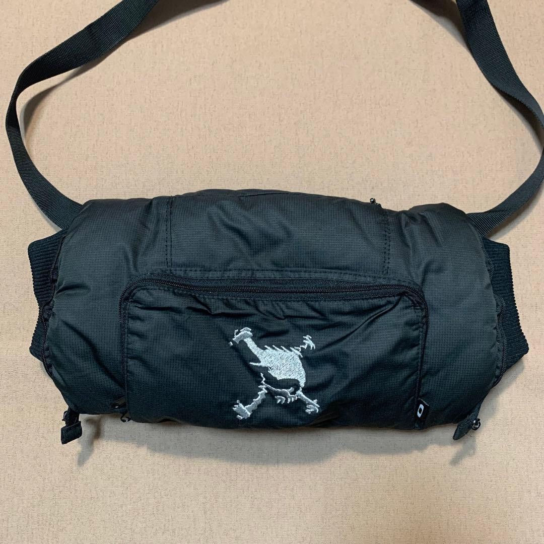 Vintage Oakley Skull Logo Shoulder Bag Bone Design Black Y2K Rare