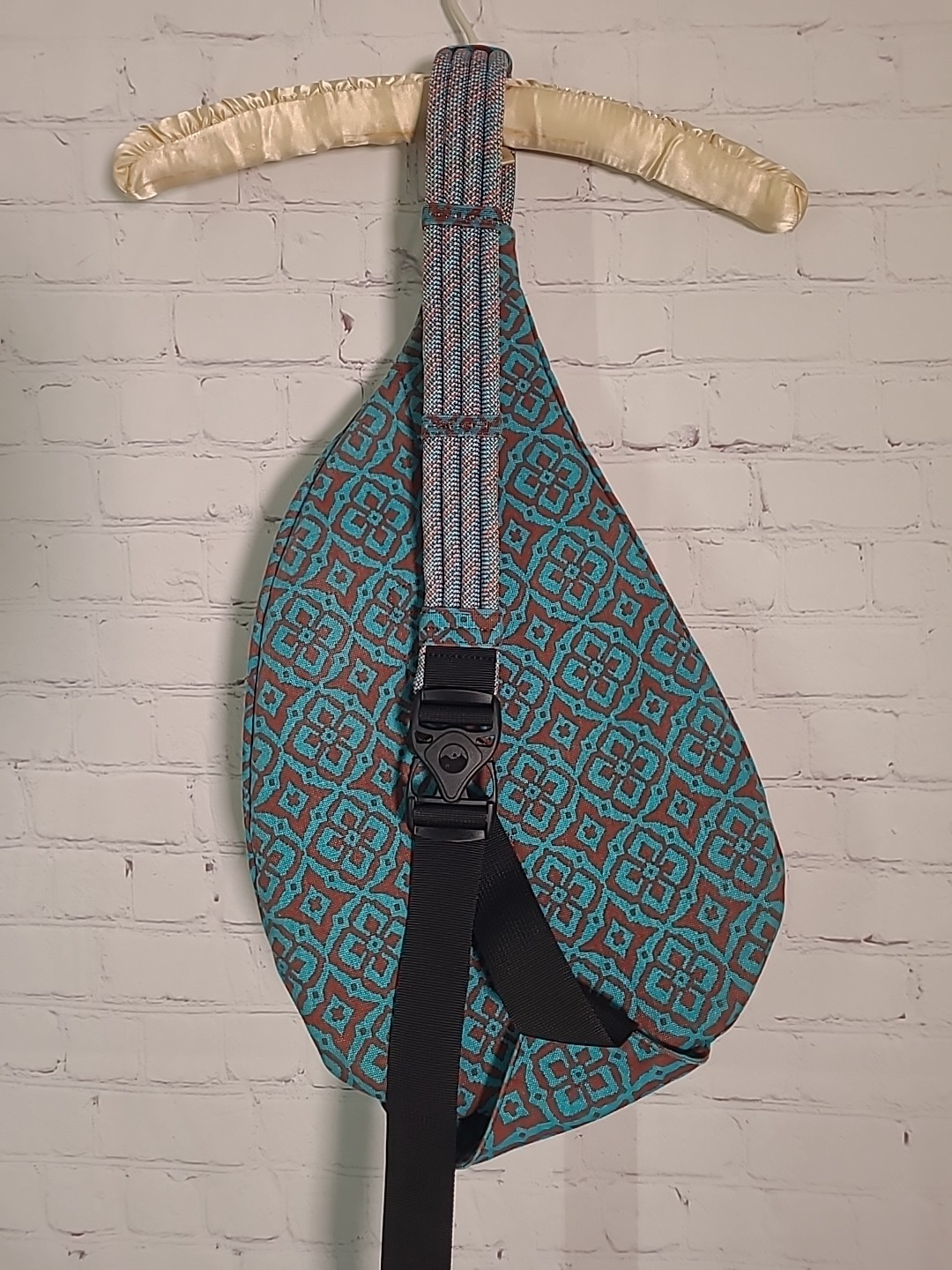 KAVU Rope Sling Bag Crossbody Desert Mosaic Backpack Teal Blue Brown Retired EUC
