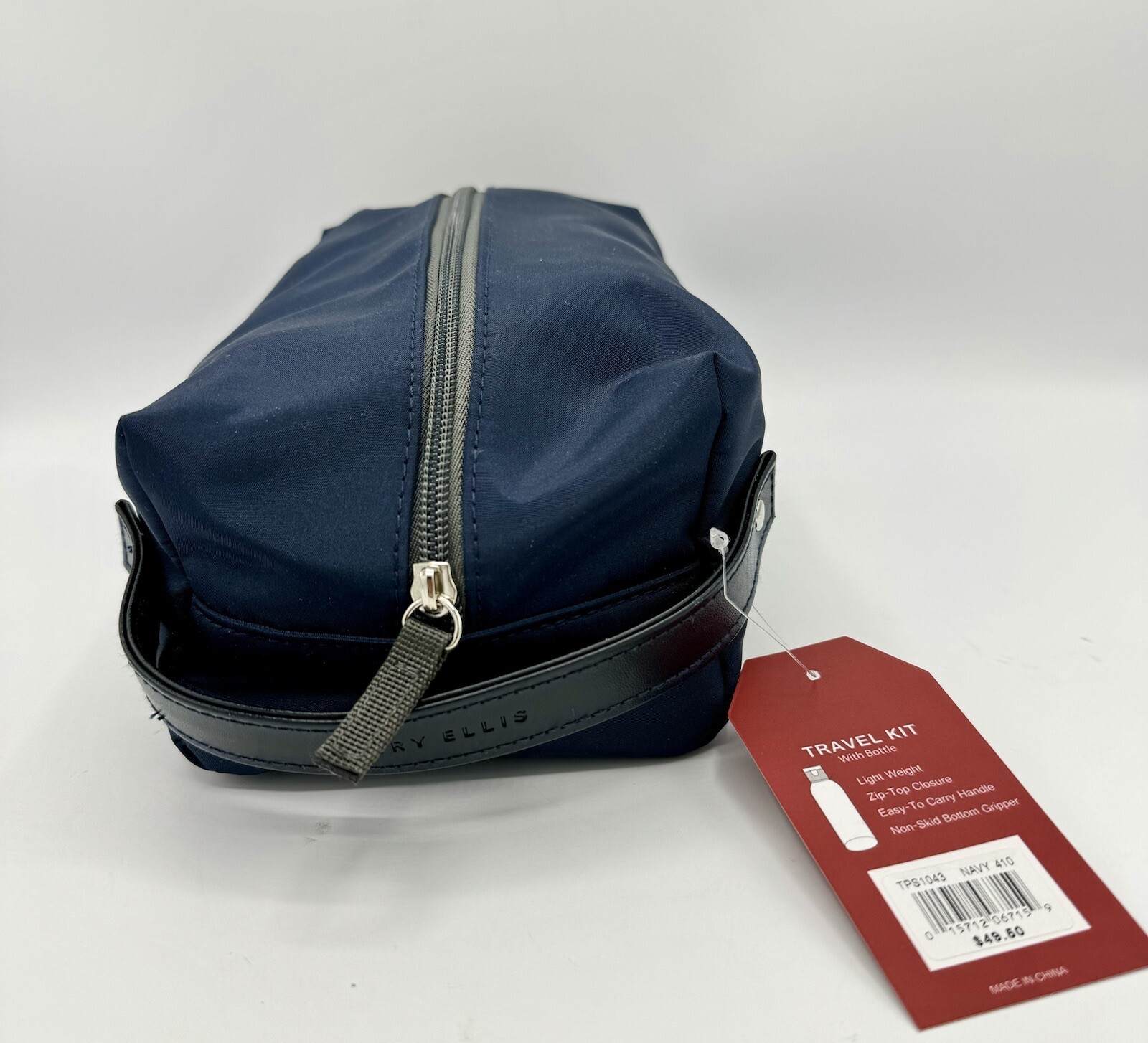 PERRY ELLIS PORTFOLIO Men’s Nylon Handle Travel Zip-Kit Bag, Navy, NWT