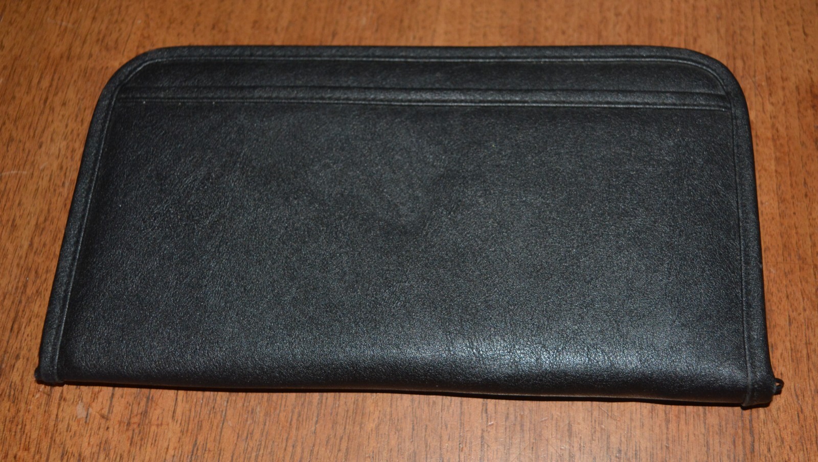 Large Leather Traveler’s Wallet Portfolio GEMLINE Zip-Around
