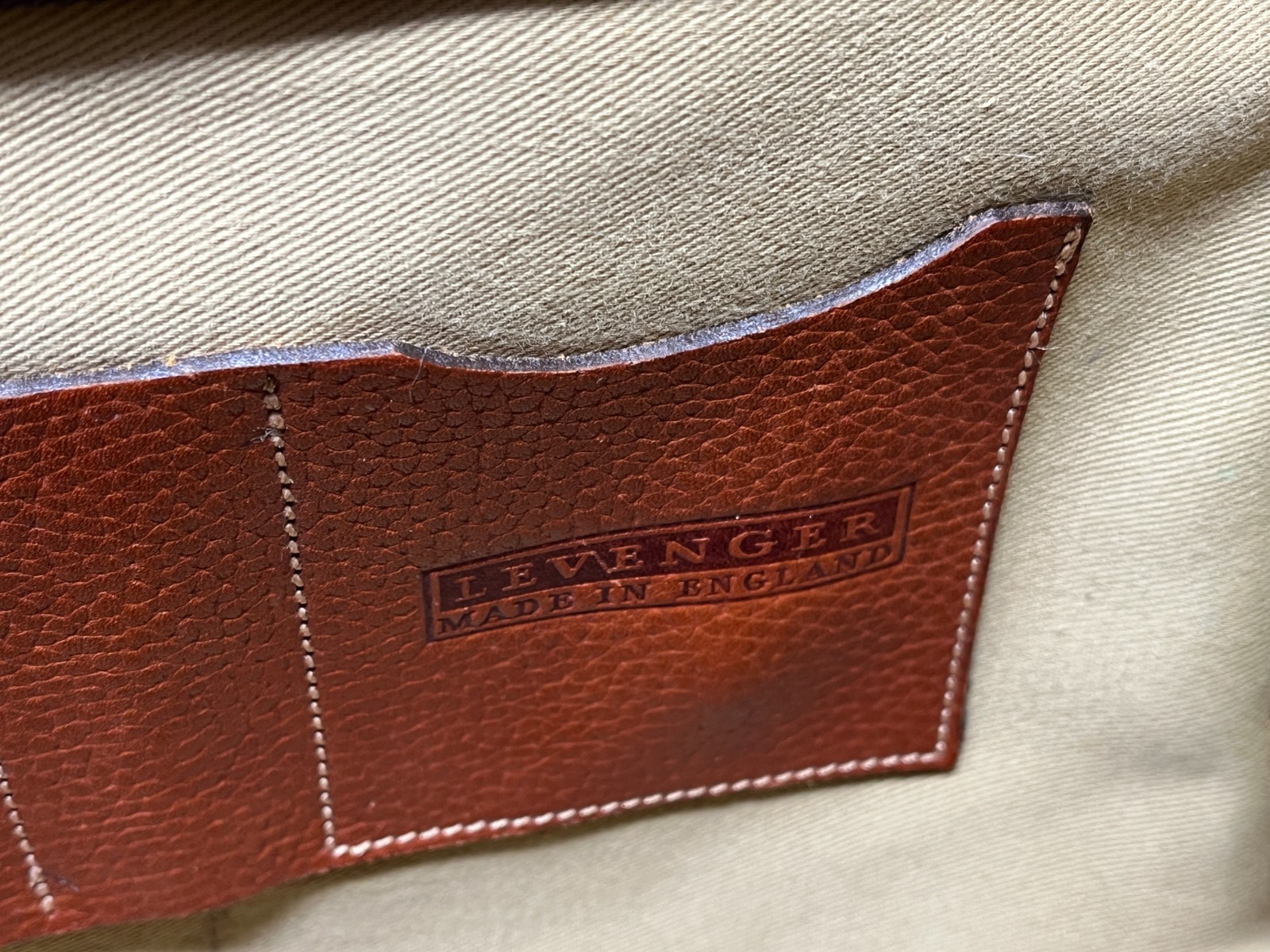 Vtg LEVENGER Leather Messenger Briefcase Laptop Bag Made In England British Tan