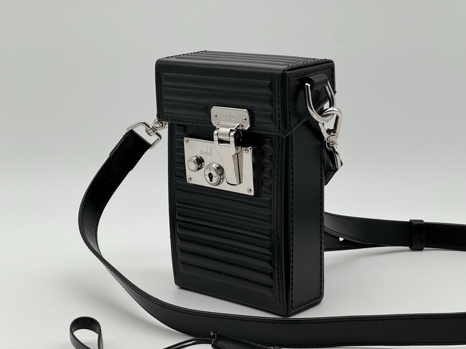 DUNHILL GT LOCK BLACK LEATHER CROSSBODY SHOULDER BAG NEW 100% GENUINE ~$1850
