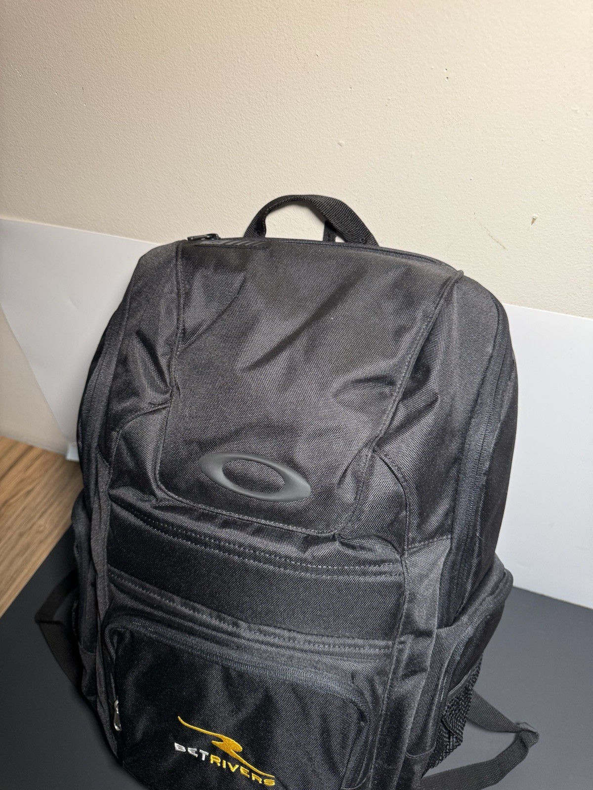 OAKLEY backpack Crestible Enduro 25L Bag Laptop Pocket black NEW With Tags