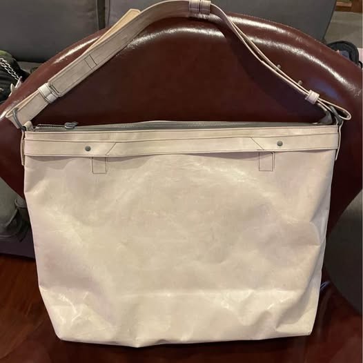 Freitag Ahlgren รุ่น R121 Ivory White , Rare .