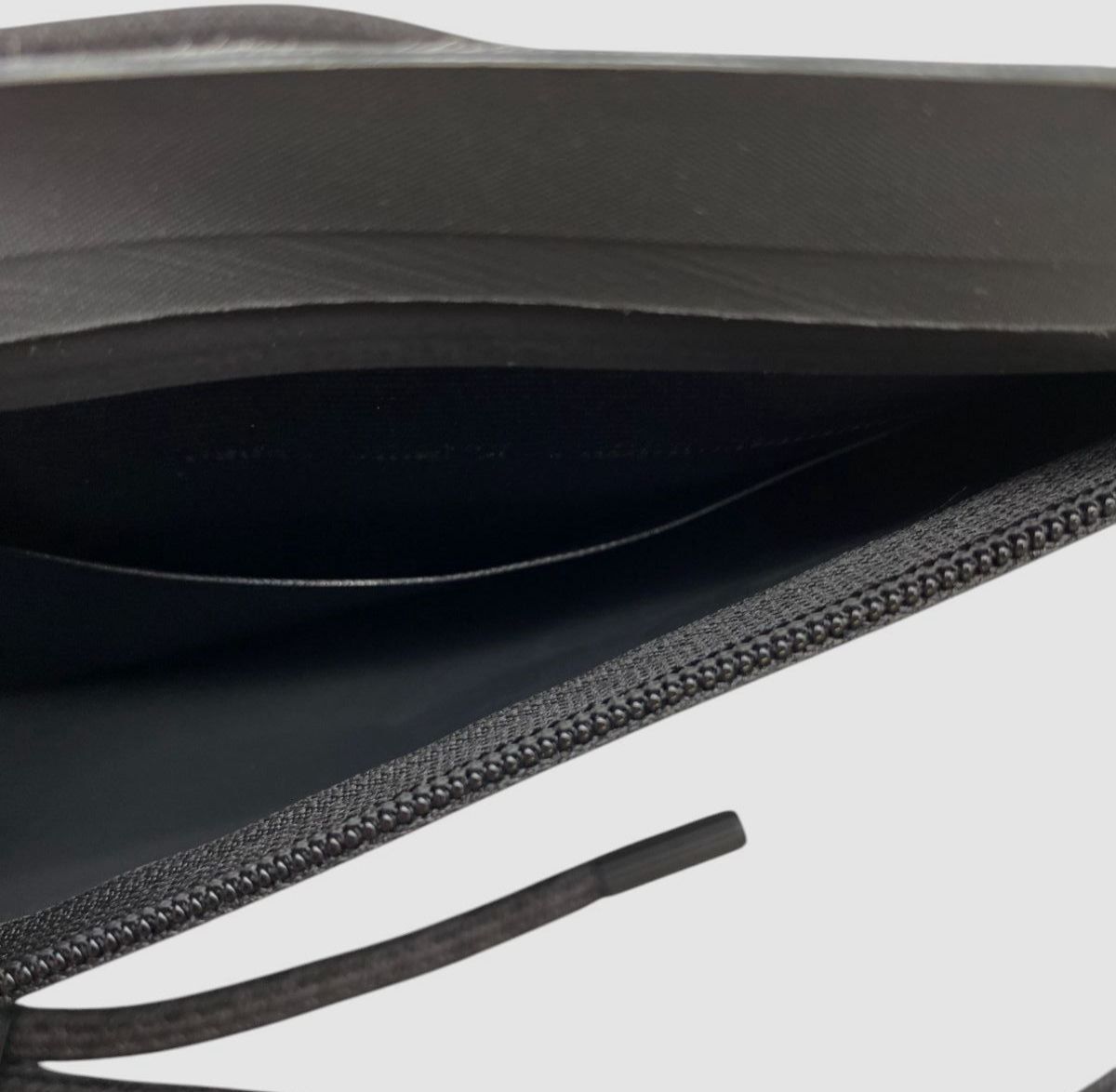 Native Union Gray Sling Tech Adjustable Water-Repellent Crossbody Pouch