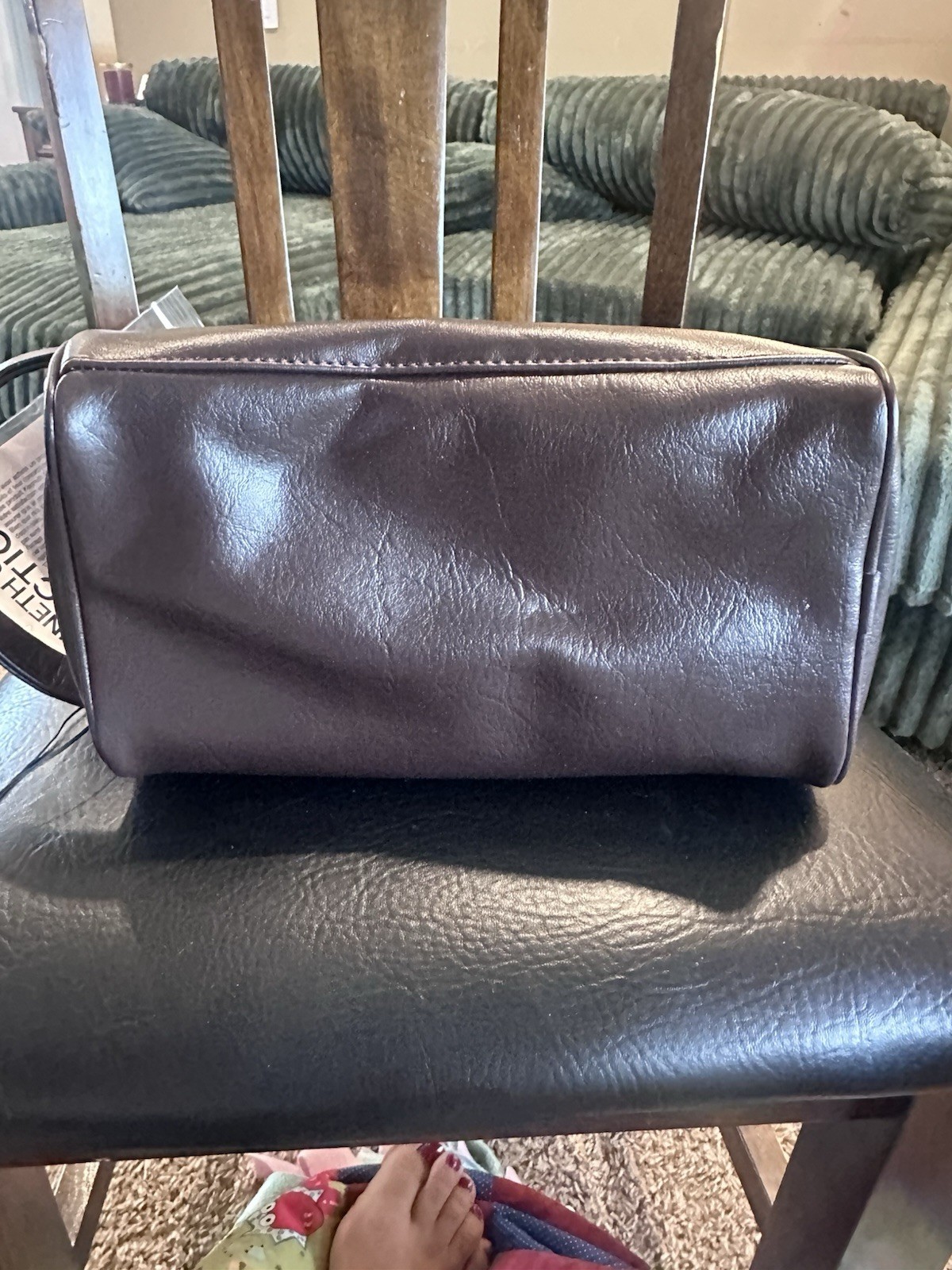 Kenneth Cole Reaction Toiletry Shaving Case Travel Bag Brown NEW With Tags.
