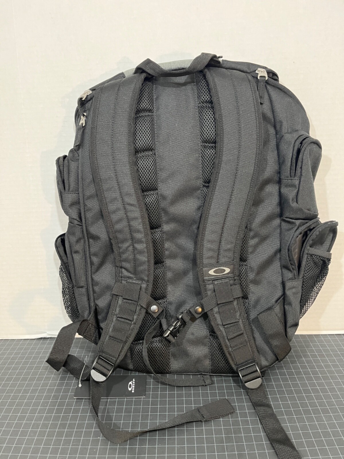 Oakley Enduro 2.0 30L Backpack – Limited Edition Tour of California