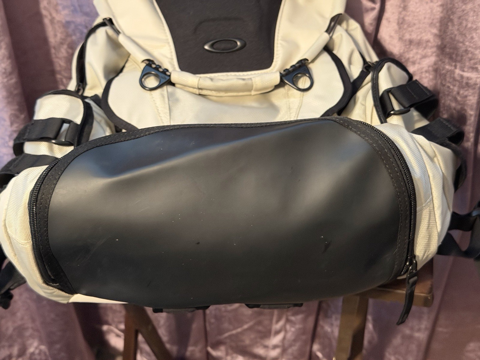 Oakley Kitchen Sink Tactical Field Gear Backpack Mist White Daypack Hiking