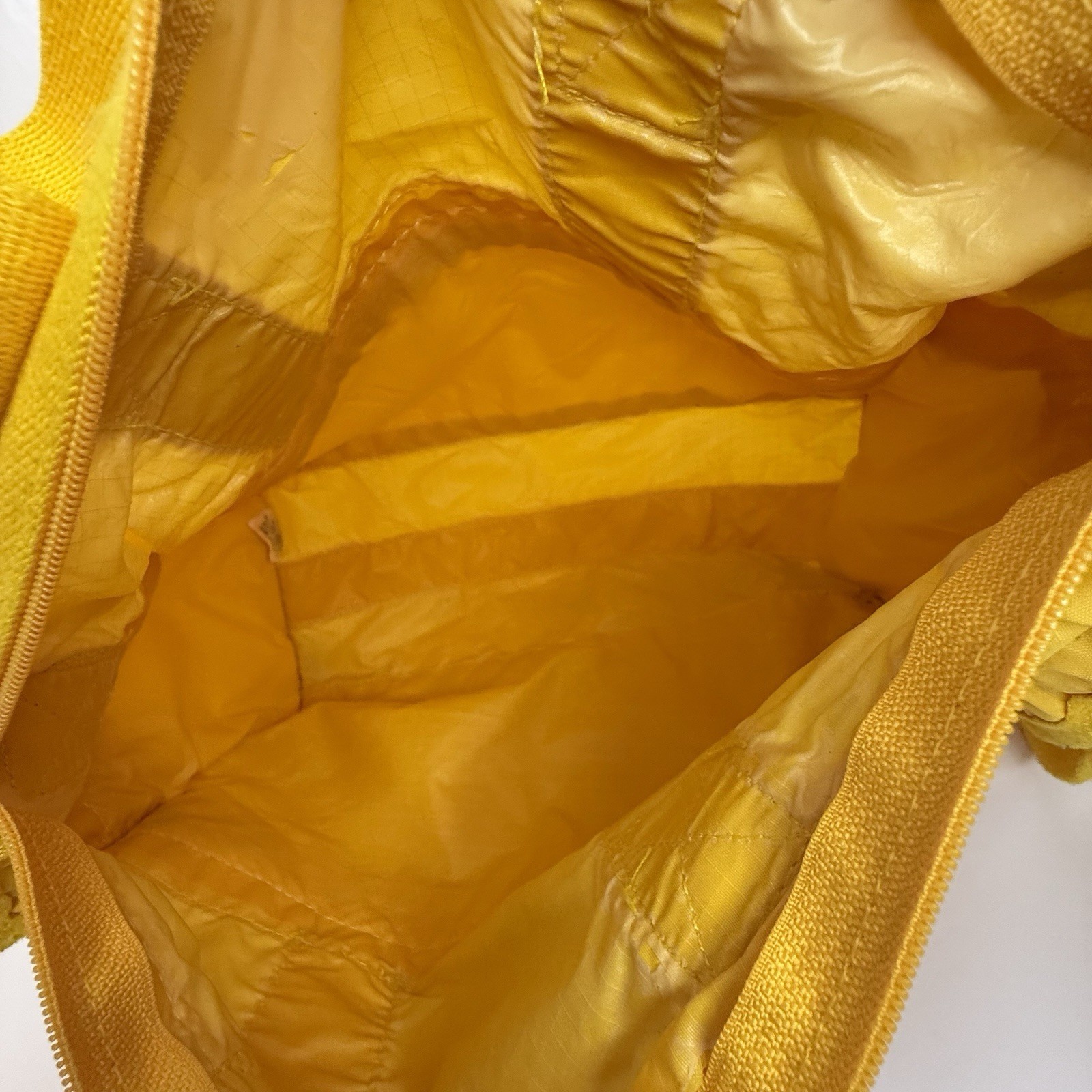 LeSportsac Adjustable Strap Carry On Crossbody Bag Yellow USA Vtg 80s 13”x10”x5”
