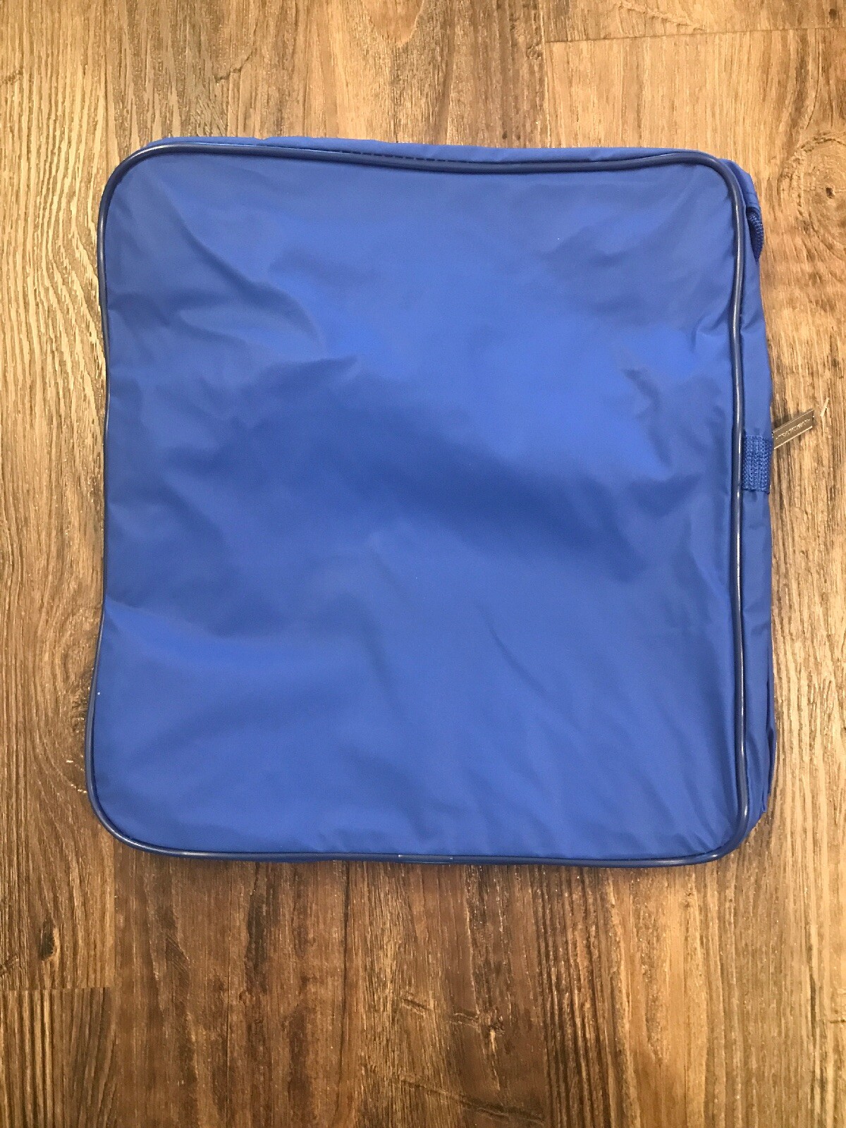 VTG Trafalgar Backpack Shoulder Bag Blue Single Strap 80’s Inspired Rainbow NWOT
