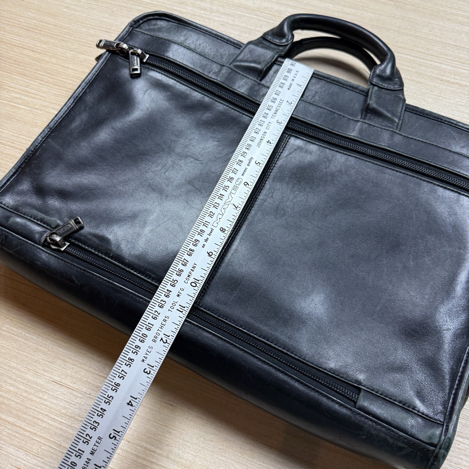 Tumi Leather Briefcase Shoulder Bag Laptop Men’s Black Messenger