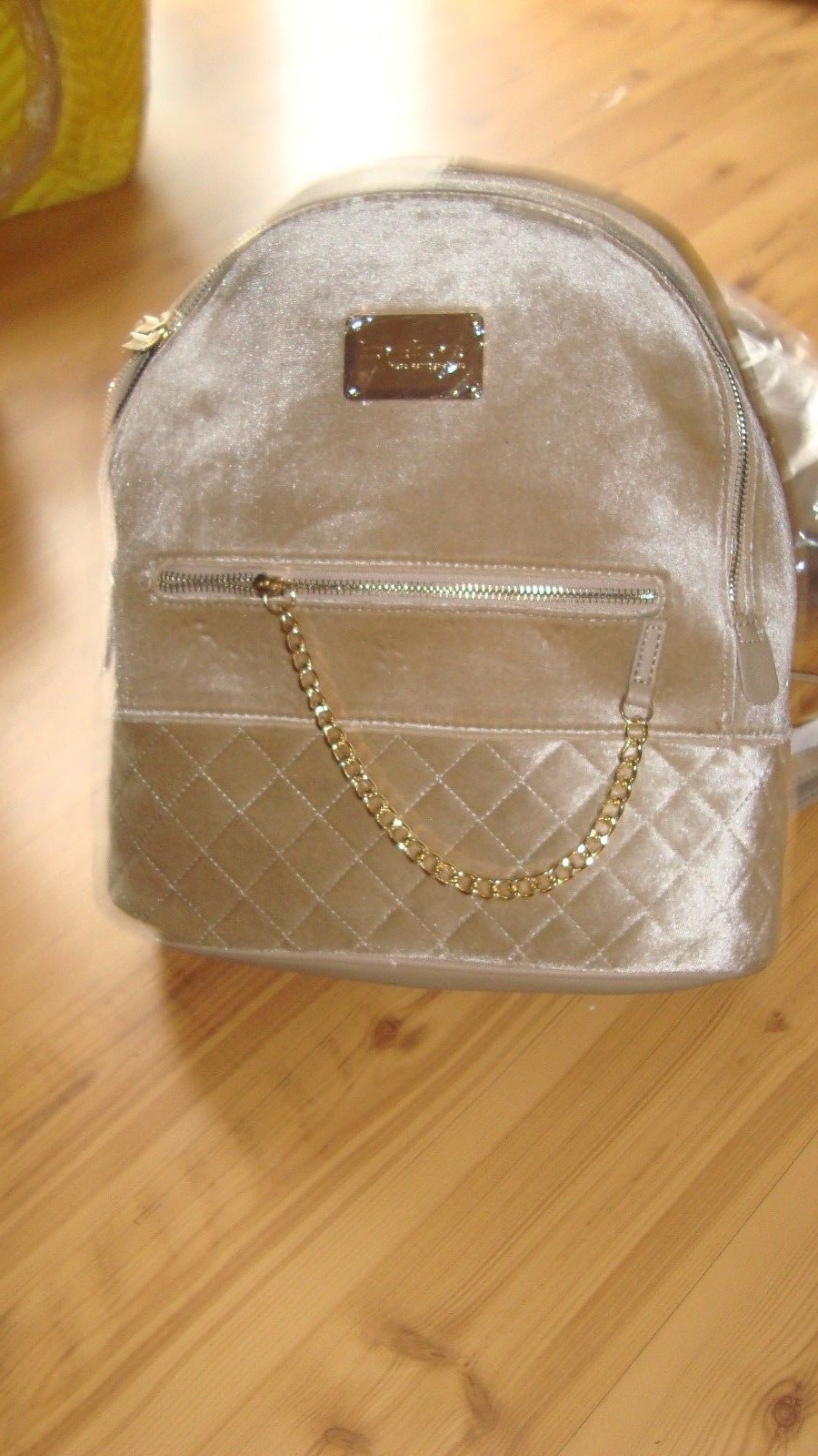 bebe Gina Gold Velvet Large Backpack Purse Bag Quilted Gold Chain MSRP $109