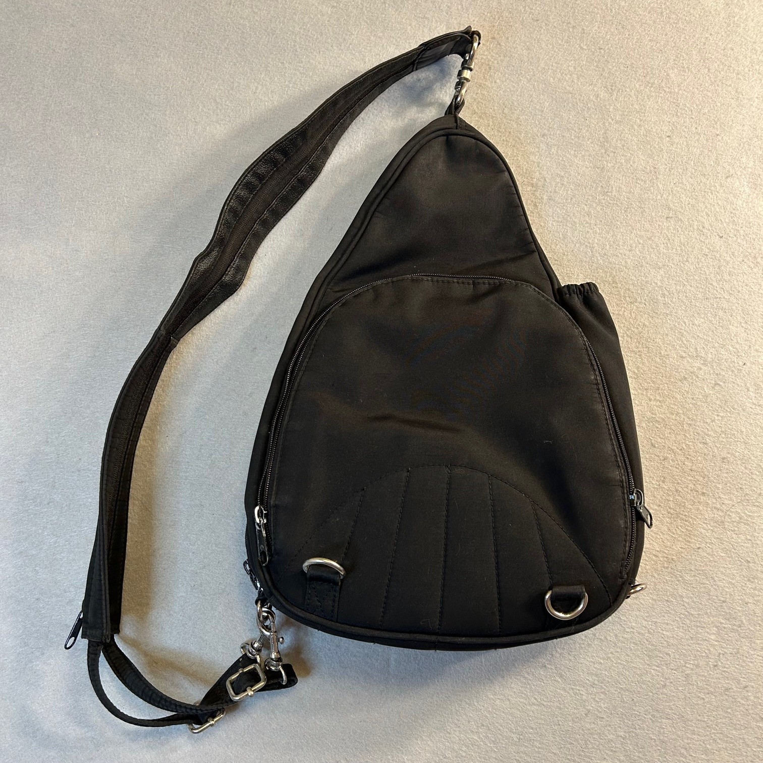 Norm Thompson Convertible Sling Purse Backpack Bag Black Adjustable Travel