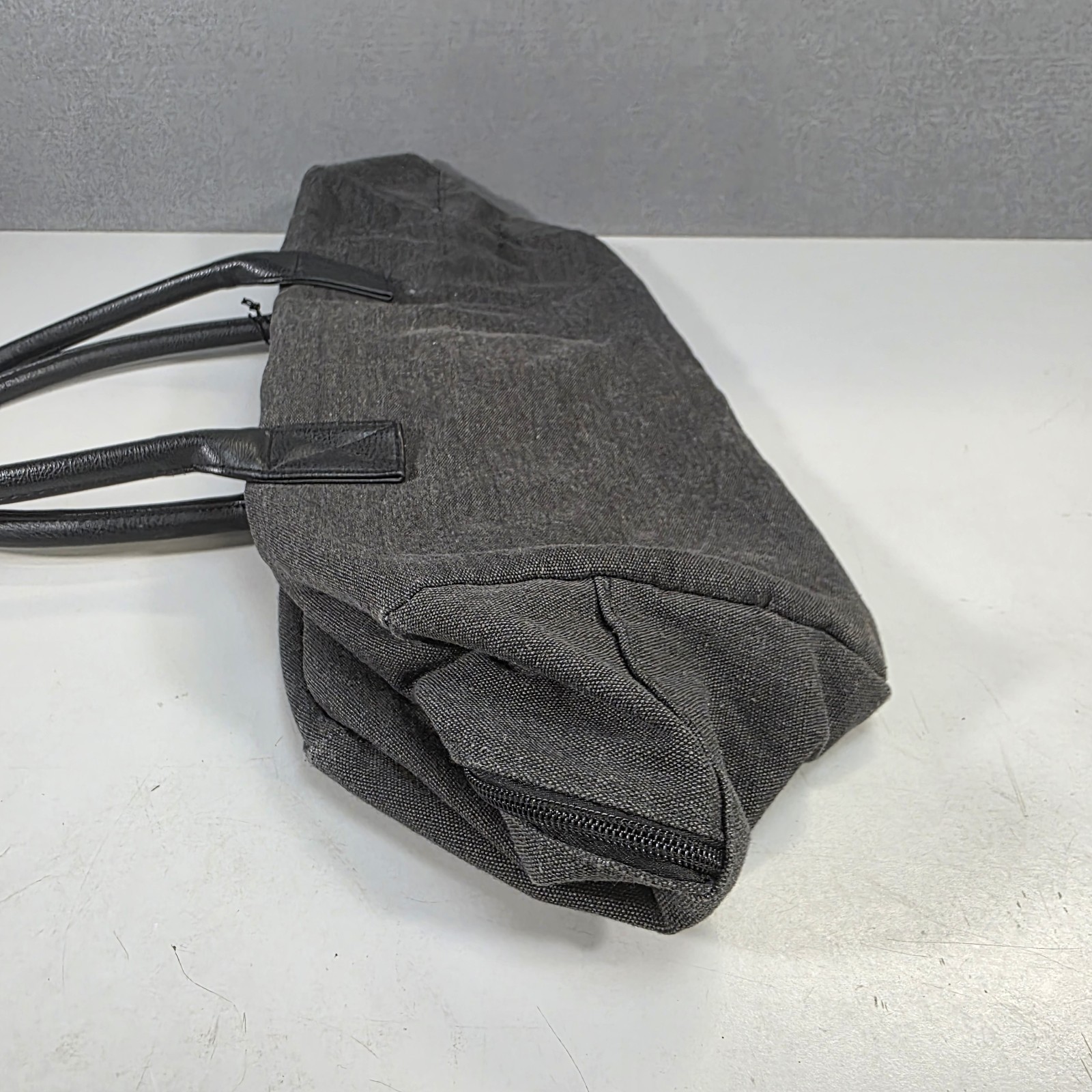 John Varvatos Weekender Bag Tote Duffel Bag Gray Medium Travel Zip Around NWT