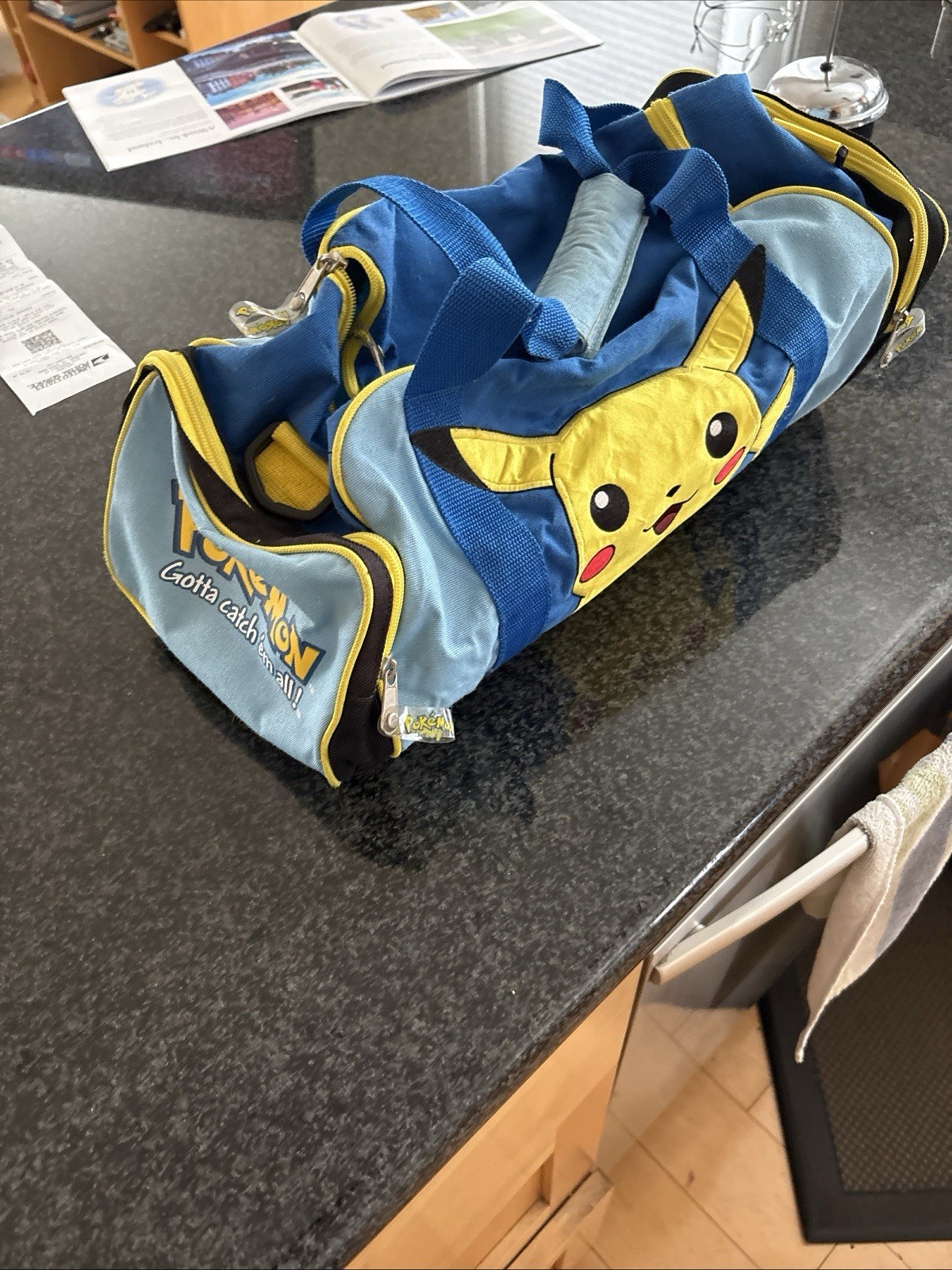 Pokemon Pikachu “Gotta Catch em All Duffle Bag”Y2K Nintendo
