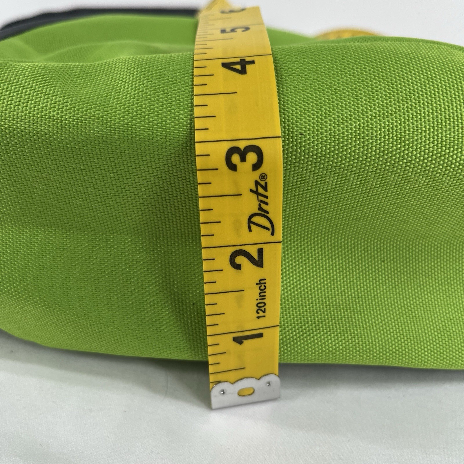 LIME GREEN INSULATED SLING PACK BAG SMALL 10X13X3 Hiking Gear Park Picnic