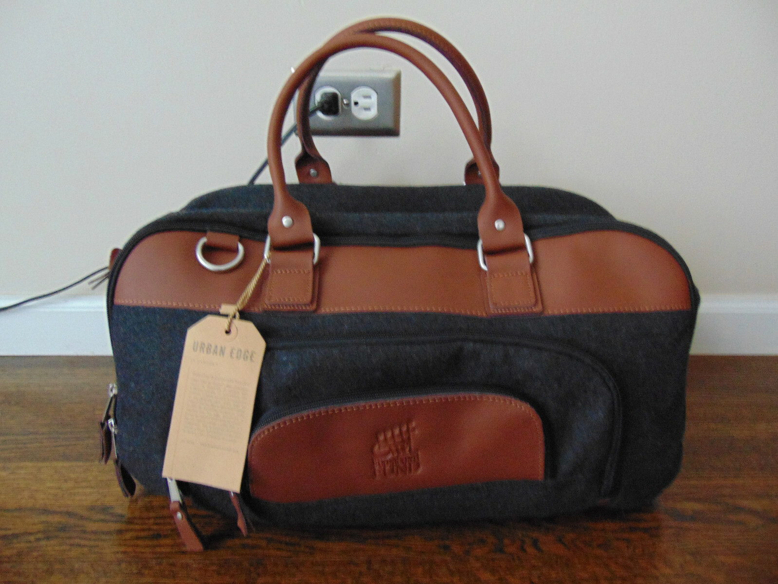 URBAN EDGE Canyon Outback DUFFLE BAG ME303D NEW