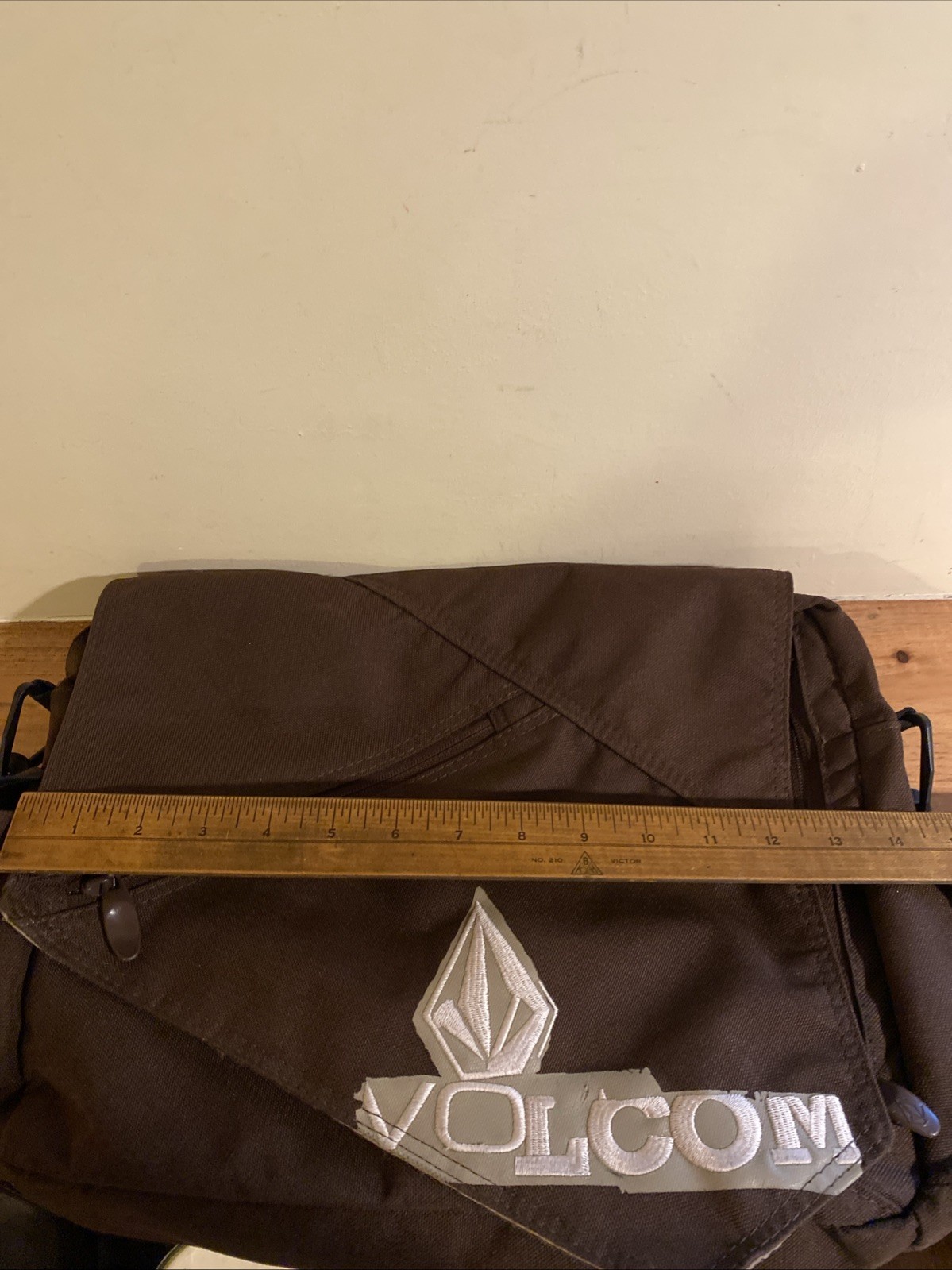 Volcom Messenger Bag Brown Canvas Flap Crossbody Strap Vintage Skateboard Style