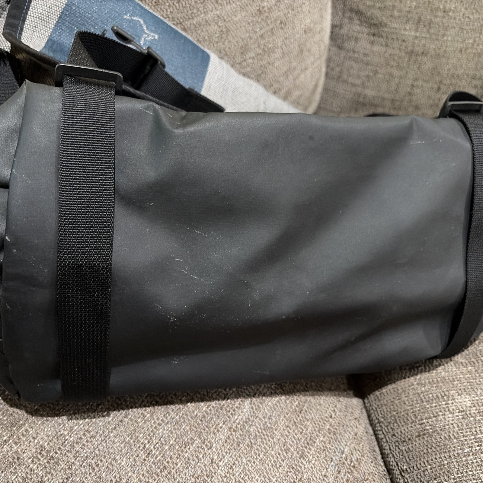 Timbuk2 Classic Messenger Bag LARGE Commuter Laptop Adjustable Bicycle Gray