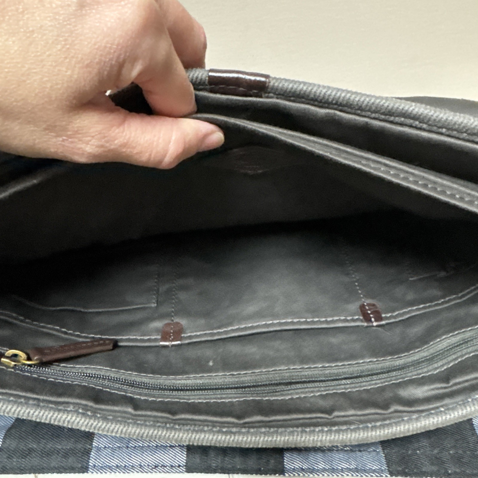 Vintage Fossil Gray Canvas Messenger Laptop Commuter Bag Leather