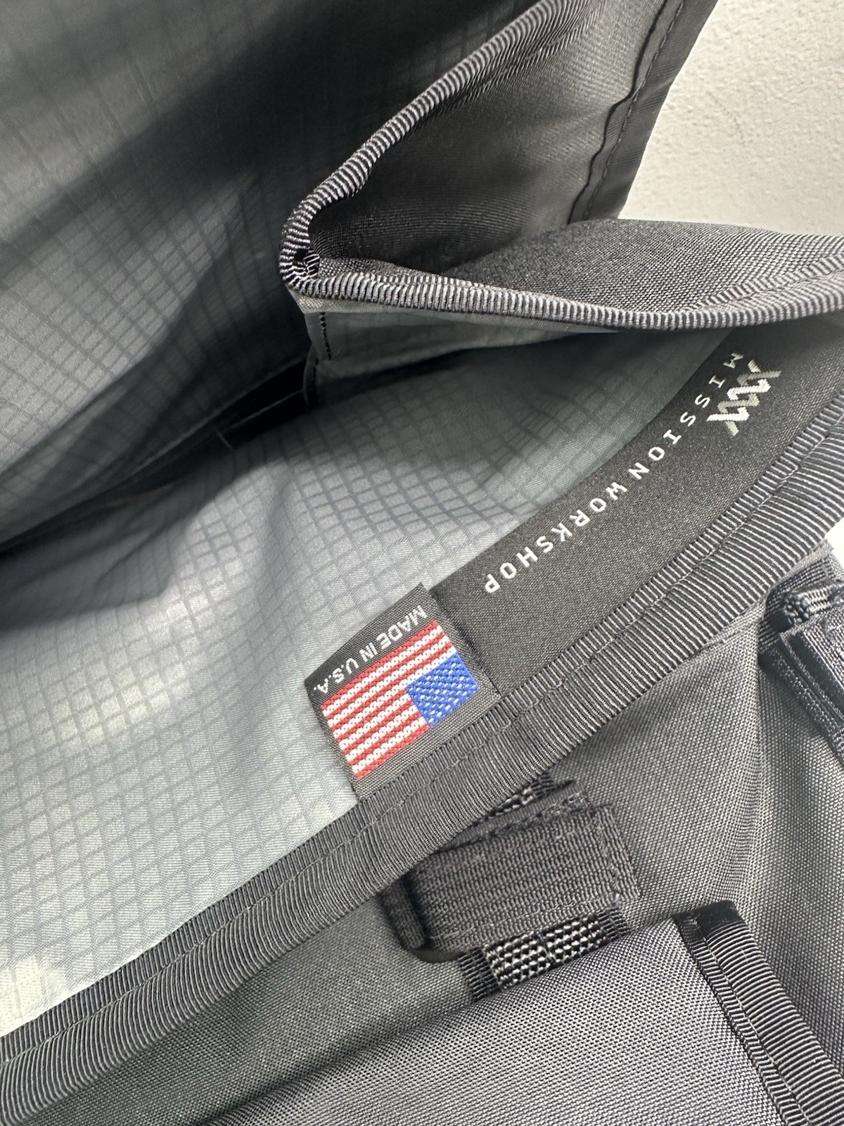 New Rare! Mission Workshop Arkiv Modular Backpack Black Gray – Made in USA Huge!