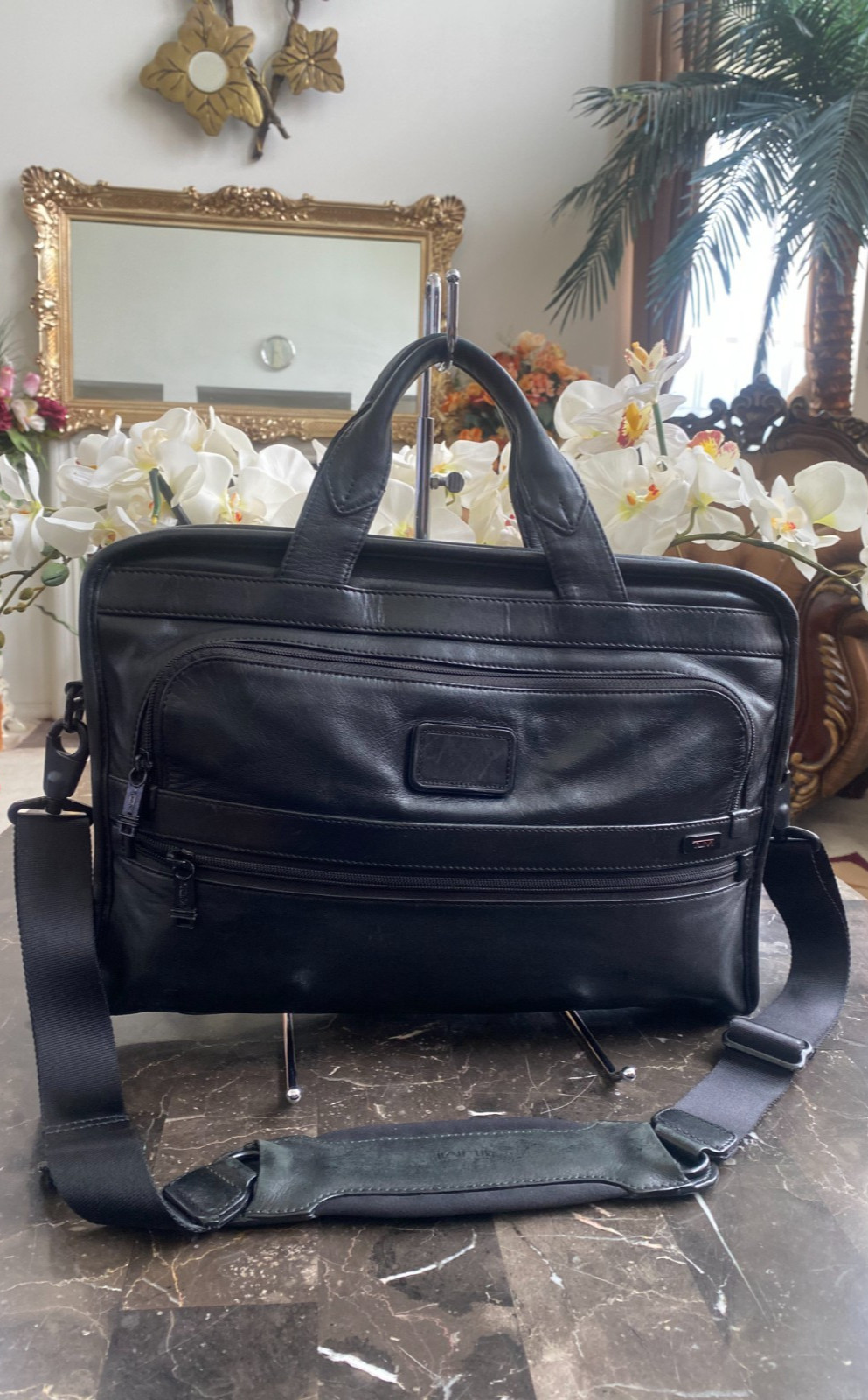 TUMI 96101DH Black All Leather Slim Laptop Business Shoulder Briefcase EUC, $650