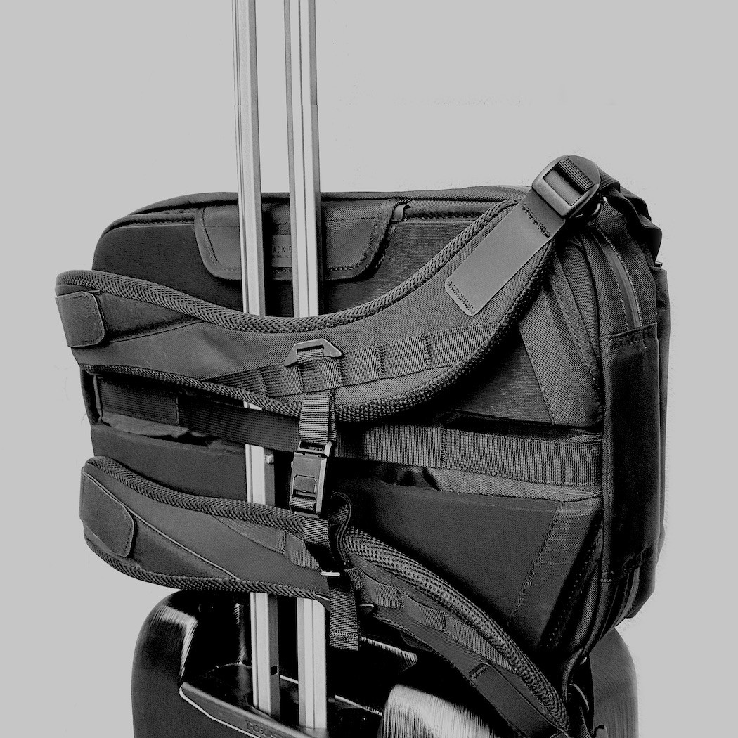 BLACK EMBER Shadow 26L Backpack Jet BLK