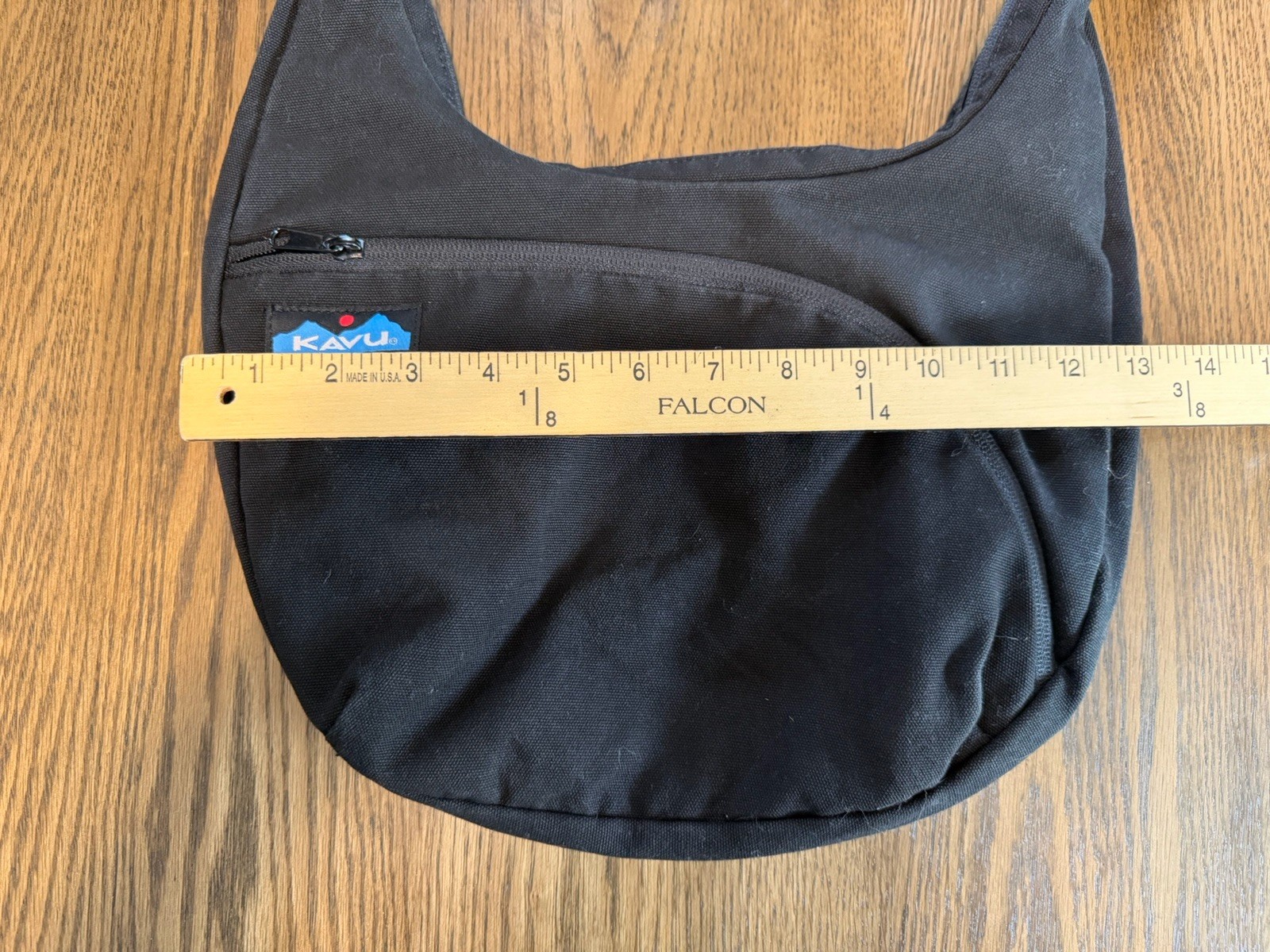 KAVU Black Solid Crossbody Sling Bag, Zip Closure, Adjustable Strap