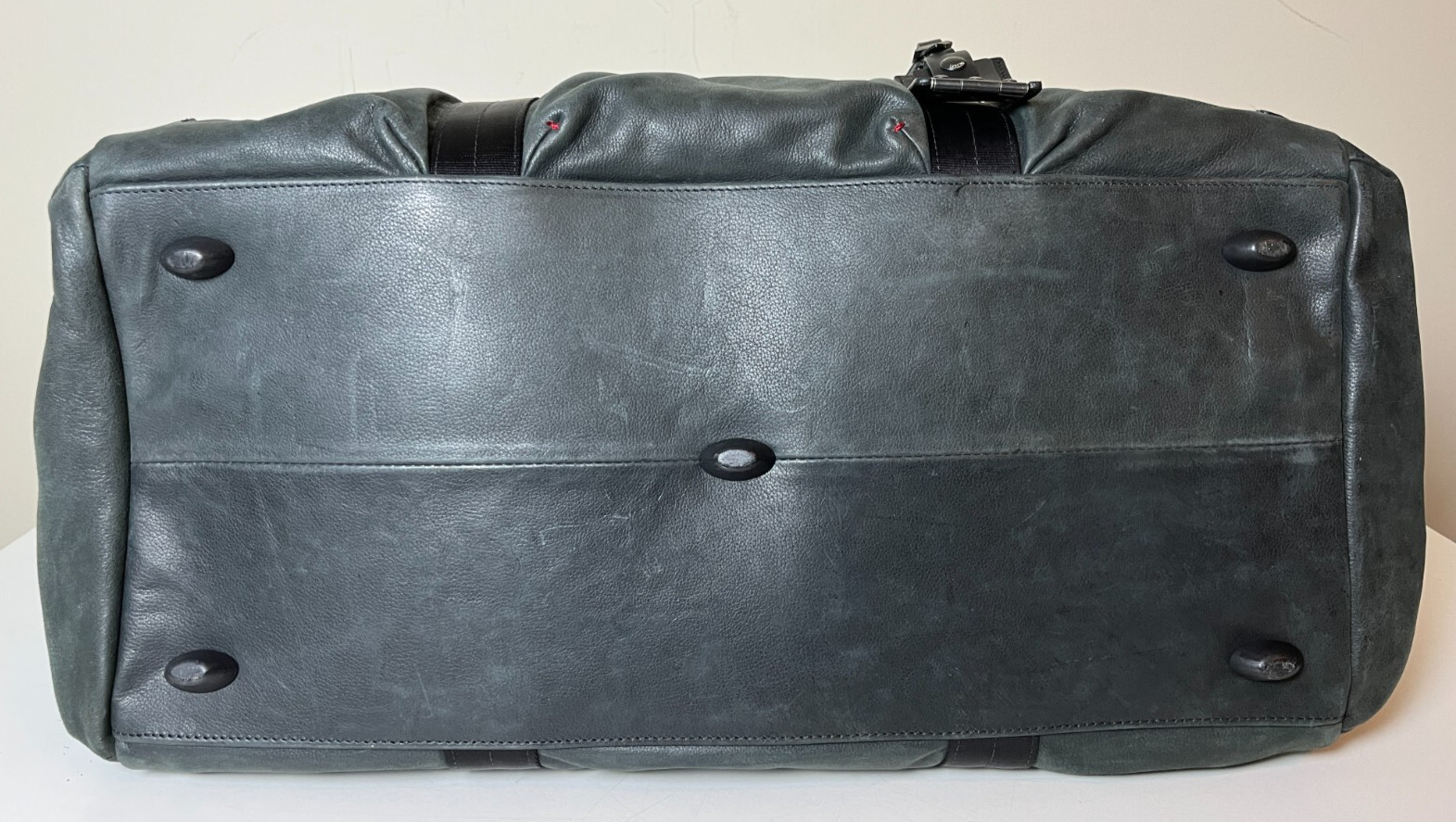 Tumi Alpha Bravo “McGuire” Duffle/Gym Bag/Carry-On – Black 92350DH