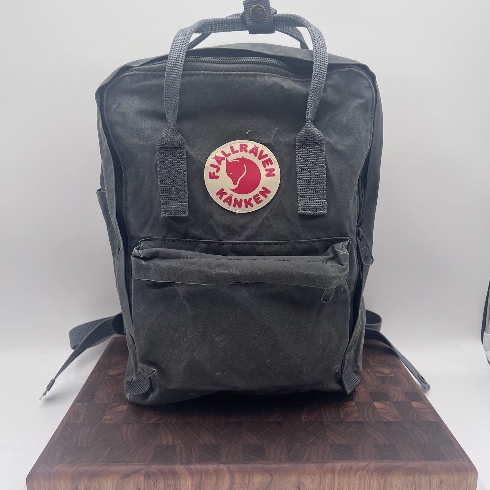 Fjallraven Kanken 15-Inch Laptop Unisex Backpacks Size OS Gray 27172 Waterproof