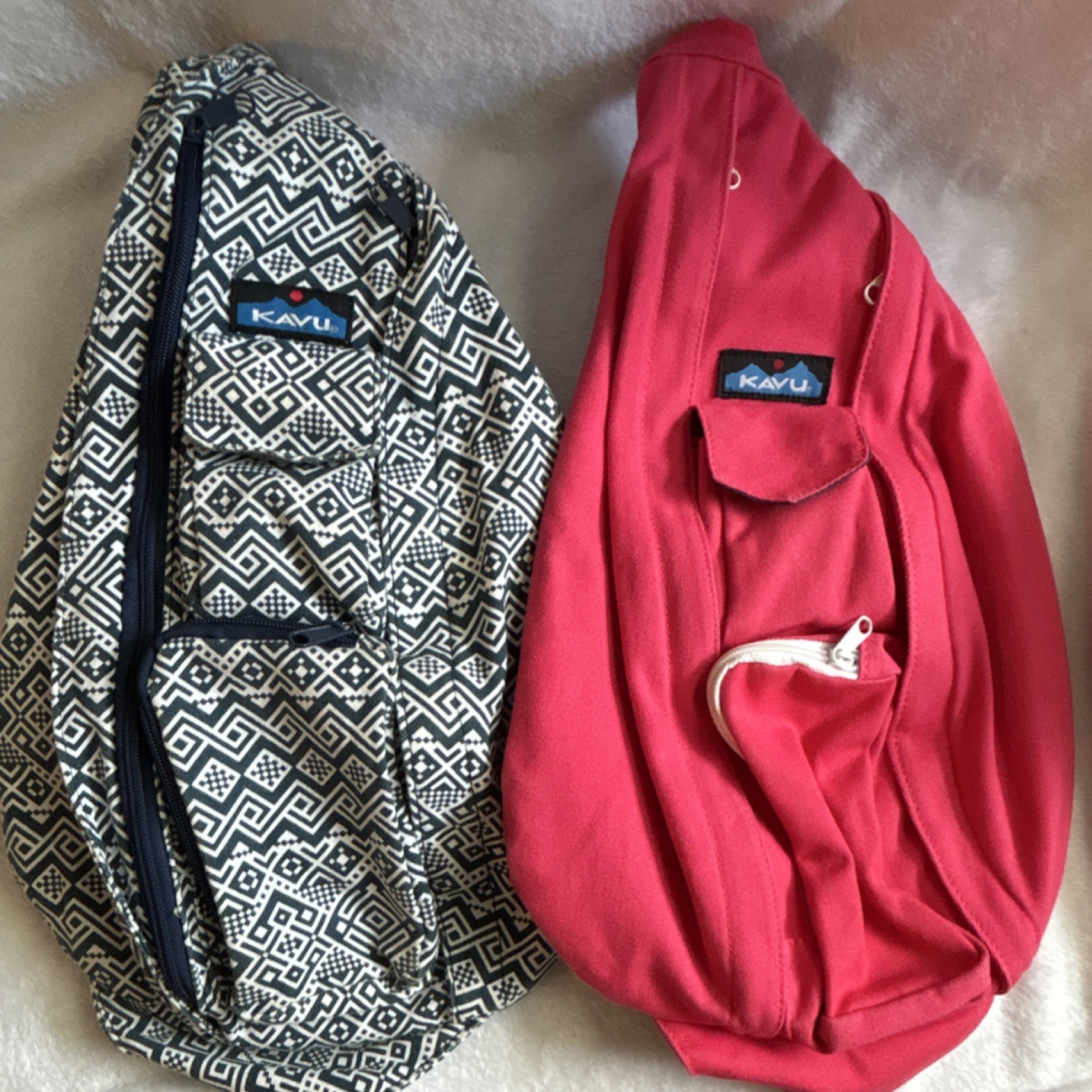 KAVU Lot of 2 Sling Bag Crossbody Adjustable Strap Zipper Geometric Multi