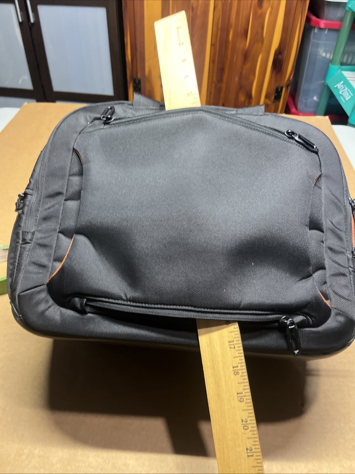 Tumi T Tech Expandable Messenger Laptop Briefcase Bag 5650D Slide On Carryon