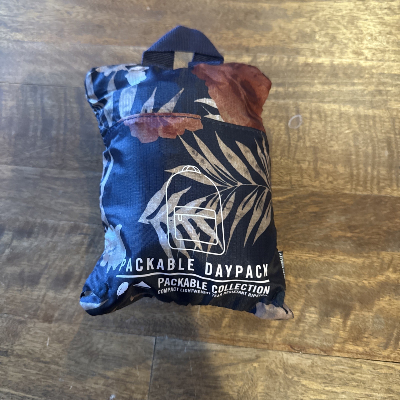 HERSCHEL Supply Co. Daypack Backpack Packable Navy Blue Floral Tropical