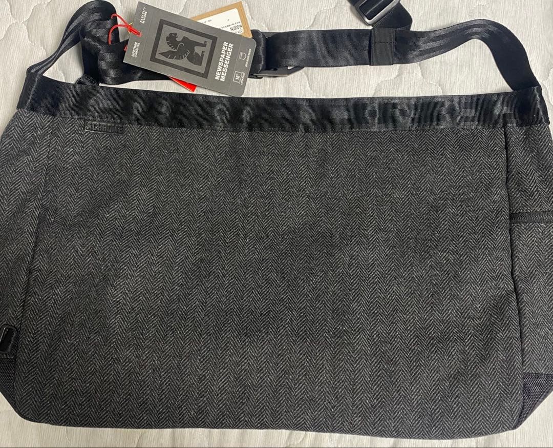 CHROME Newspaper Messenger Bag 26L Herringbone Black New Mens Shoulder Bag