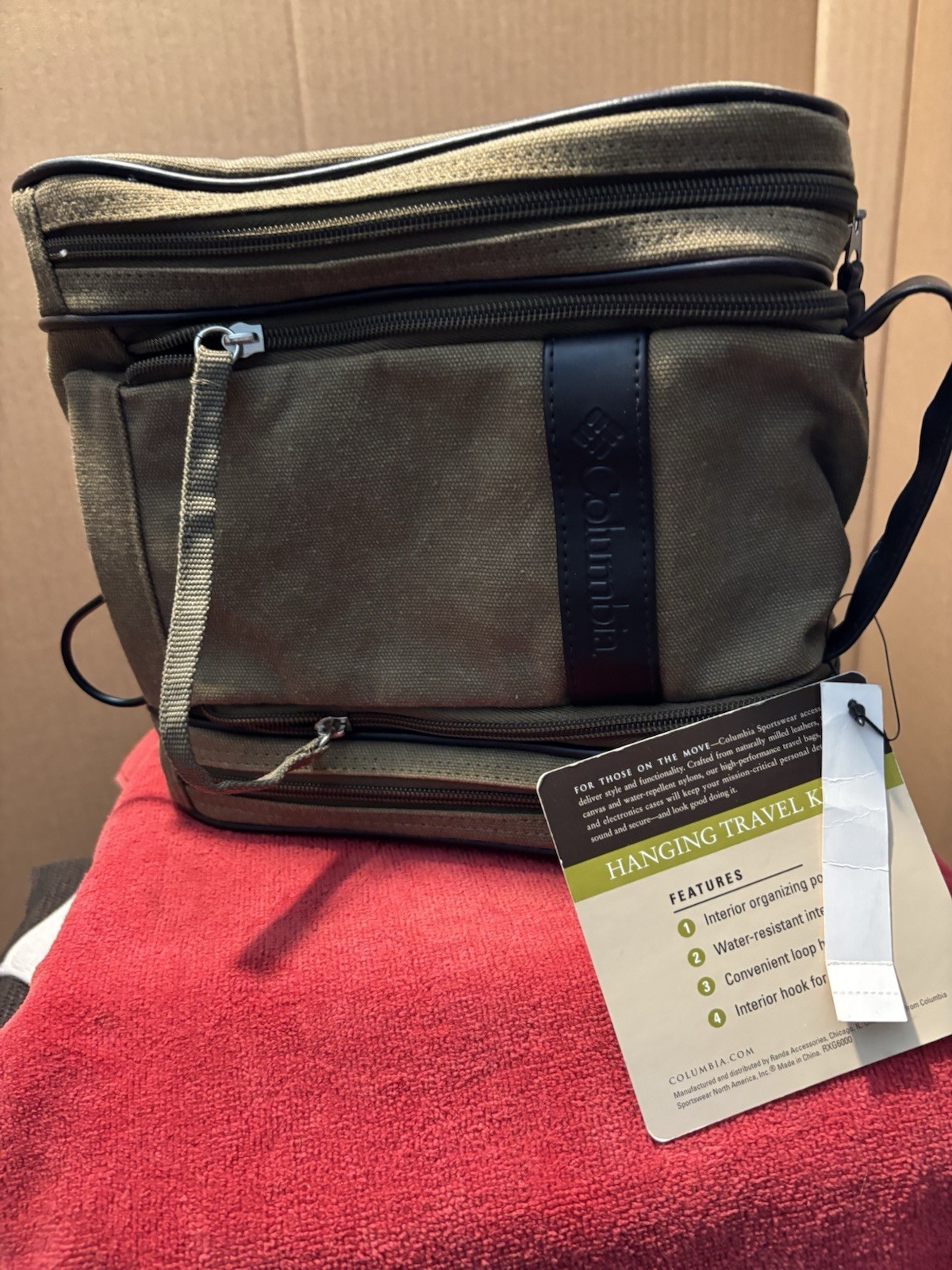 BNWT Columbia Hanging Travel Canvas Bag