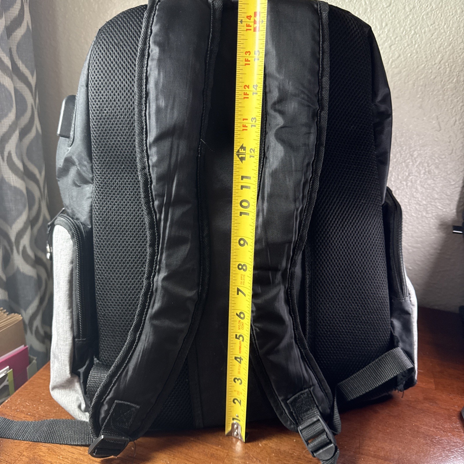 Eastsport Expandable Titan 2.0 Expandable Backpack USB Port Grey Black